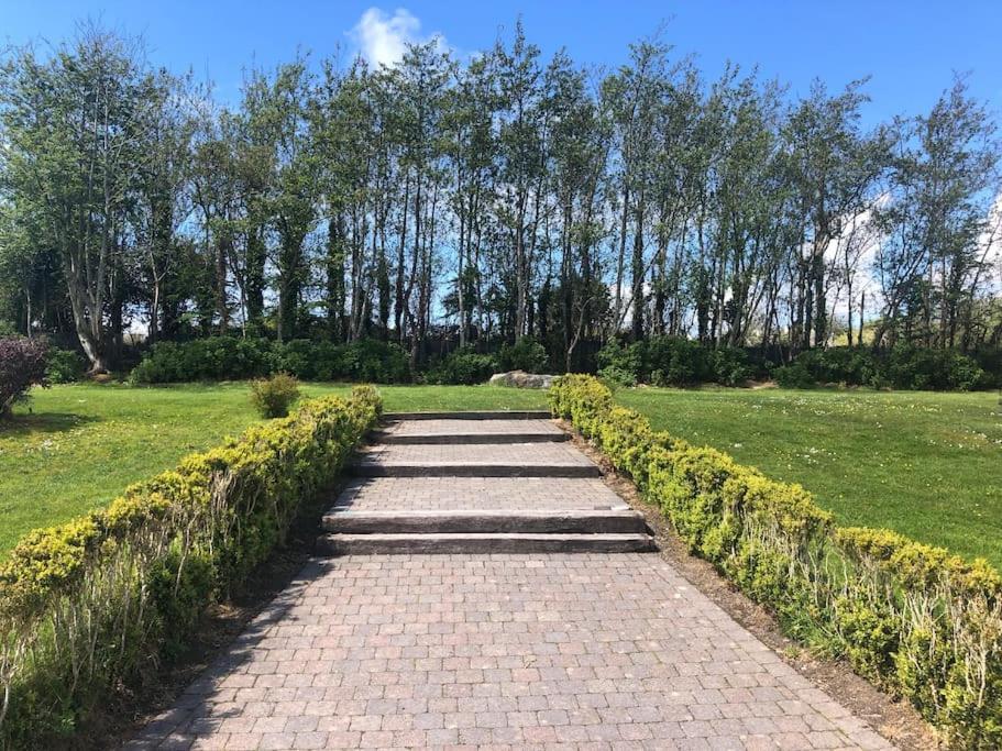 Villa Townhouse Clifden: Located In The Heart Of Connemara Extérieur photo