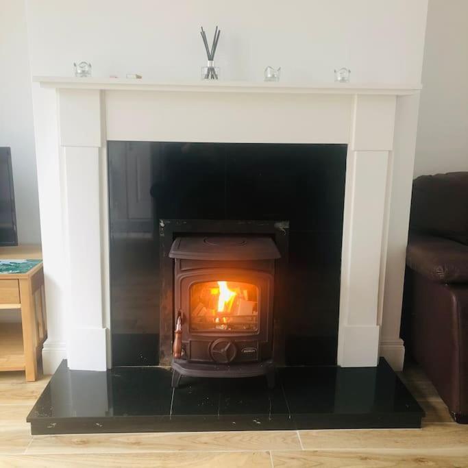 Villa Townhouse Clifden: Located In The Heart Of Connemara Extérieur photo